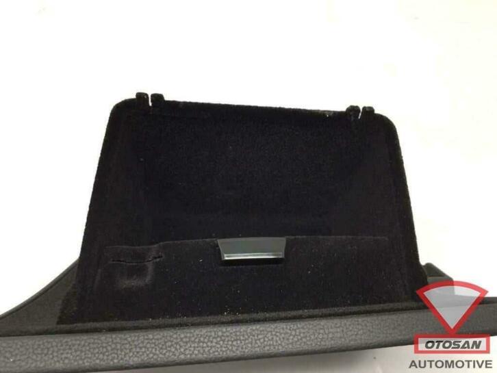 vw passat b8 2017 opbergvak opbergvakje dashboard 3g1857921c, Gebruikt, Volkswagen, Volkswagen AG, Berliner Ring 2
38440  Wolfsburg, DE