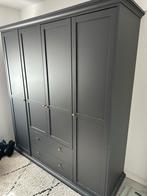 Ruime kledingkast met hangruimte en lades, Huis en Inrichting, Ophalen, 200 cm of meer, 150 tot 200 cm, Zo goed als nieuw