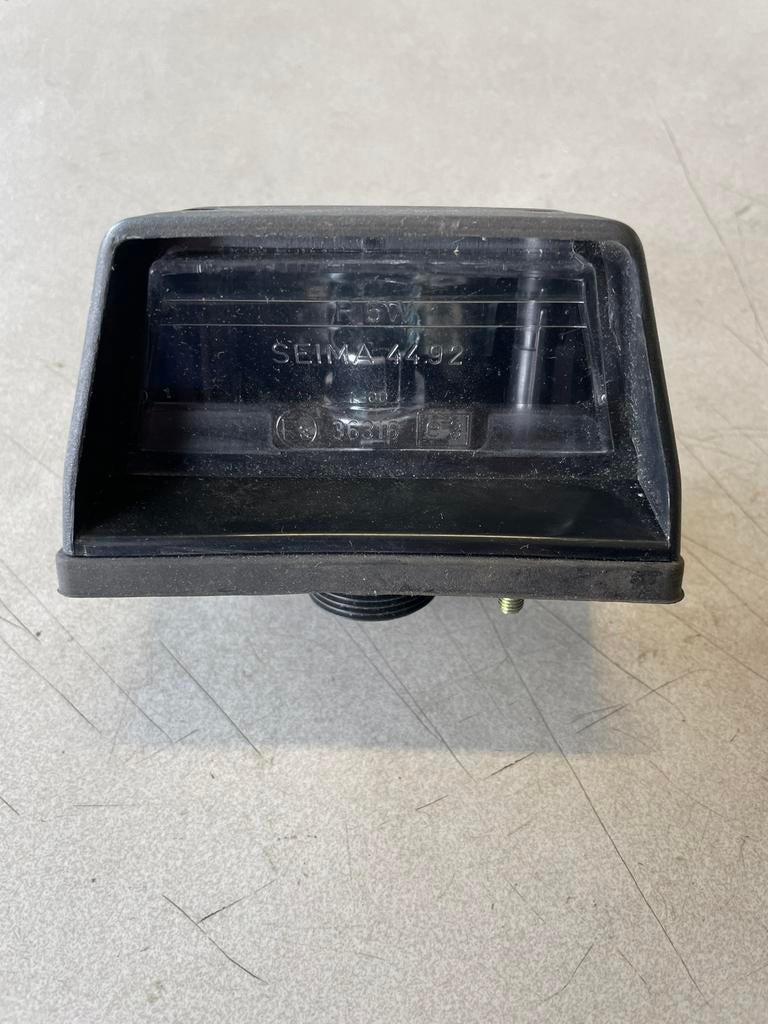 Peugeot » J5 » SEIMA 4492 - Kentekenplaatverlichtingslens, Ophalen of Verzenden