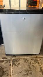 Compacte Koelkast met Vriesvak - Ideaal voor Kleine Ruimtes, Witgoed en Apparatuur, 85 tot 120 cm, Gebruikt, 75 tot 100 liter