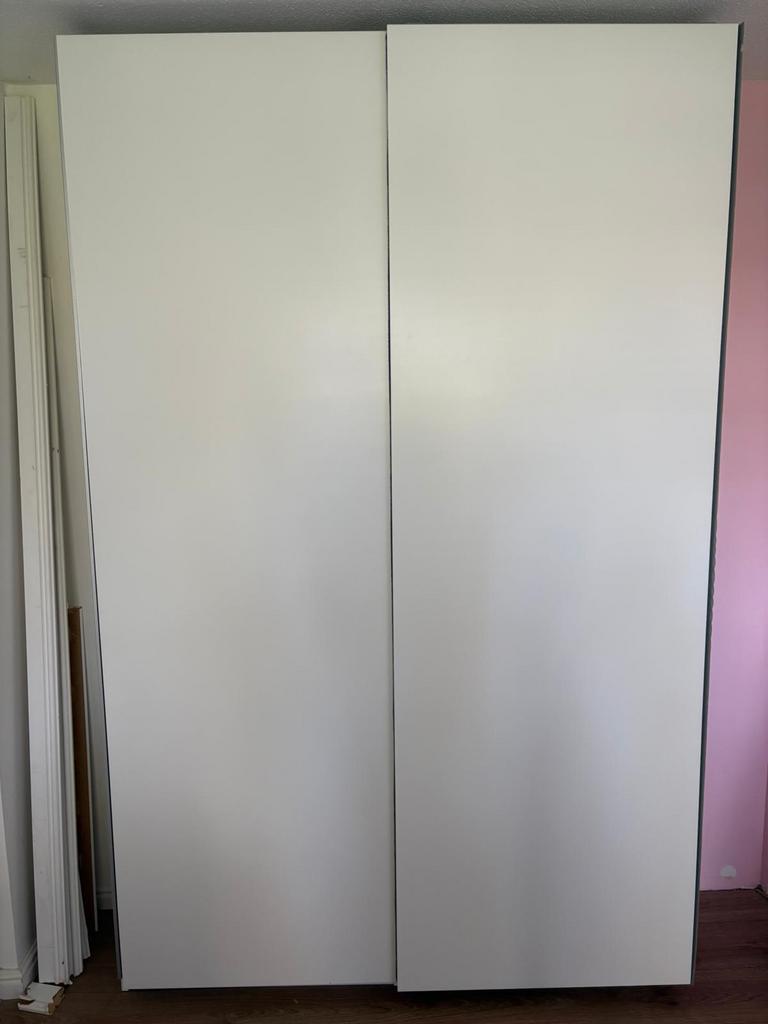 Zo goed als nieuwe IKEA pax kast met schuifdeuren., Huis en Inrichting, Kasten | Kledingkasten, Ophalen of Verzenden