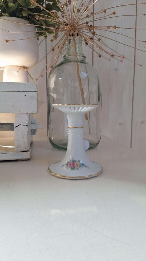 Porseleinen vintage kandelaar, Tettau porselein kandelaartje, Overige materialen, Wit, Ophalen of Verzenden, Zo goed als nieuw