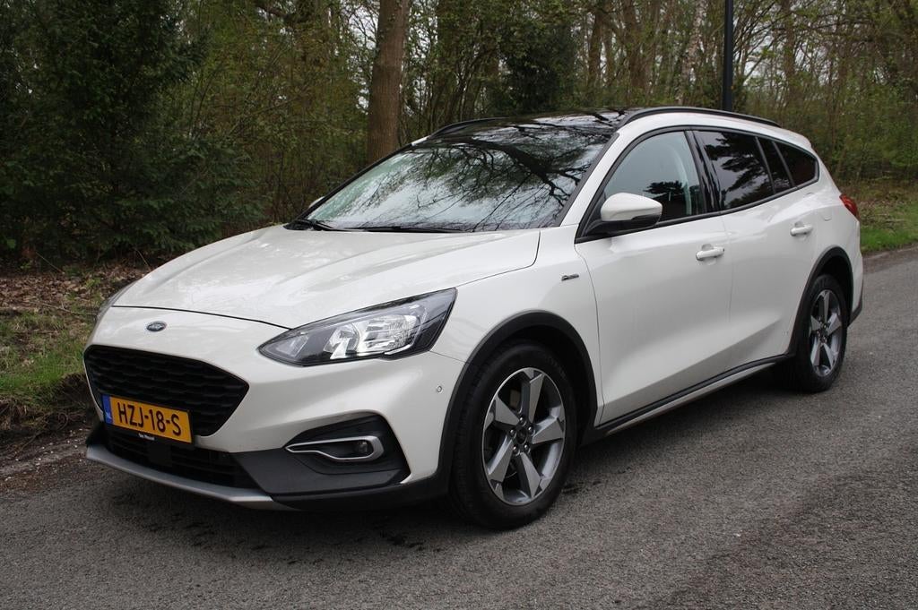 Ford Focus 1.0 Active / Pano / ACC/Dealer ond.h, Auto's, Euro 6, Wit, Stationwagon, Grijs