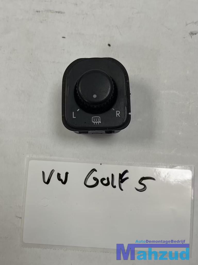 VW GOLF 5 Spiegel verstelling schakelaar 1K0959565A, Gebruikt, Volkswagen, Volkswagen AG, Berliner Ring 2
38440  Wolfsburg, DE