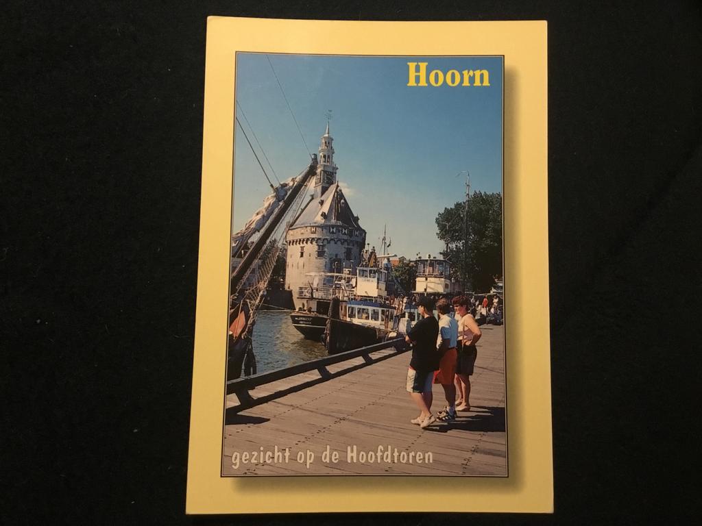 Ansichtkaart Hoorn - Gezicht op de Hoofdtoren (Gelopen), Ophalen of Verzenden, 1980 tot heden, Gelopen, Noord-Holland