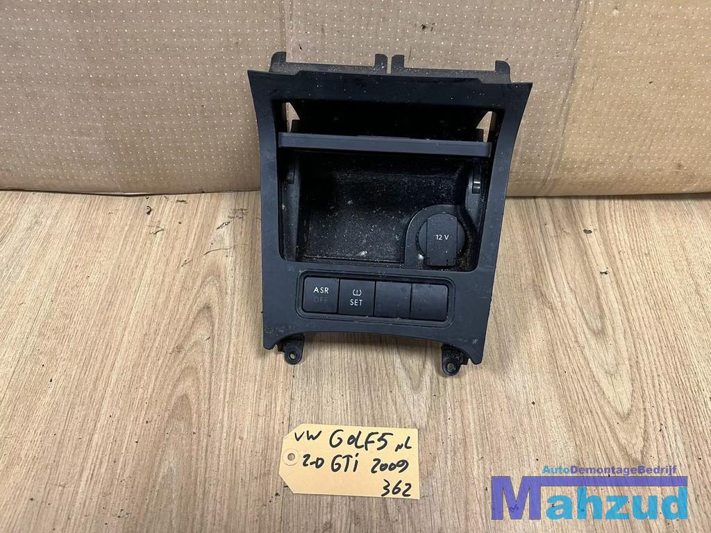 VW GOLF 5 GTI Asbak middenconsole 2003-2009, Auto-onderdelen, Gebruikt, Volkswagen, Volkswagen AG, Berliner Ring 2
38440  Wolfsburg, DE