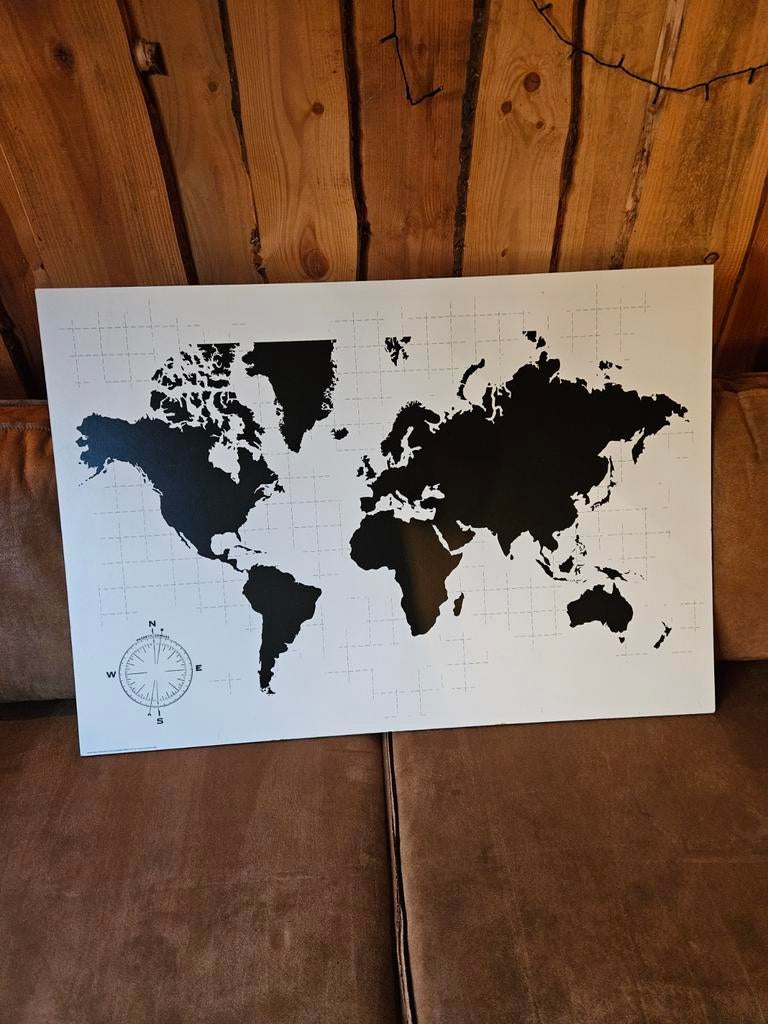 IKEA Molltorp Wereldkaart Wanddecoratie Zwart-Wit, Ophalen, Zo goed als nieuw, Wandbord of Wandpaneel, Met ophangsysteem