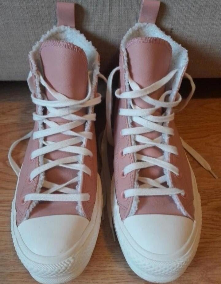 Converse All star gevoerde leren sneakers roze 39 ZGAN, Kleding | Dames, Schoenen, Ophalen of Verzenden, Converse All Stars, Roze