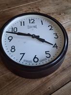 Klok landelijk, Huis en Inrichting, Woonaccessoires | Klokken, Ophalen of Verzenden, Zo goed als nieuw, Wandklok