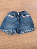 Oshkosh korte broek, Broek, Meisje, Ophalen of Verzenden, Zo goed als nieuw