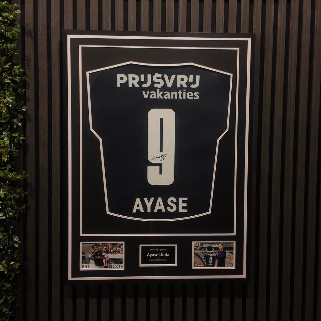 Ayase Ueda gesigneerd Feyenoord shirt ingelijst videobewijs, Verzenden, Nieuw, Buitenlandse clubs, Shirt