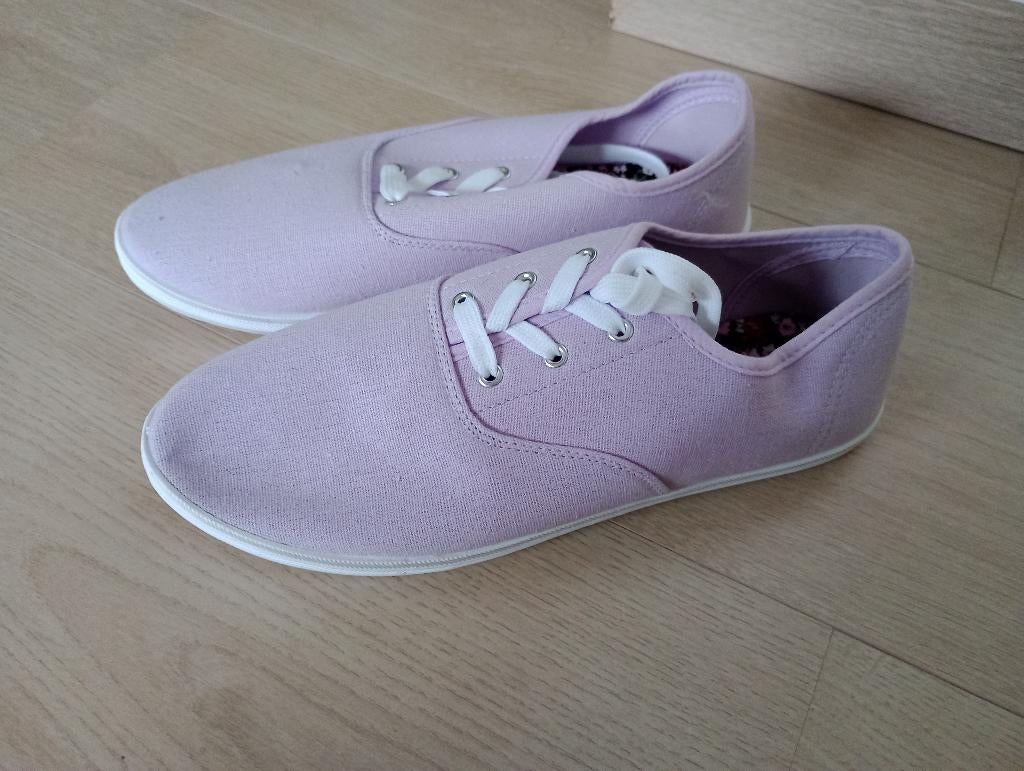 NIEUW: Dames Schoenen, Paars - Maat 41, Overige kleuren, Nieuw, Ophalen of Verzenden, Sneakers of Gympen