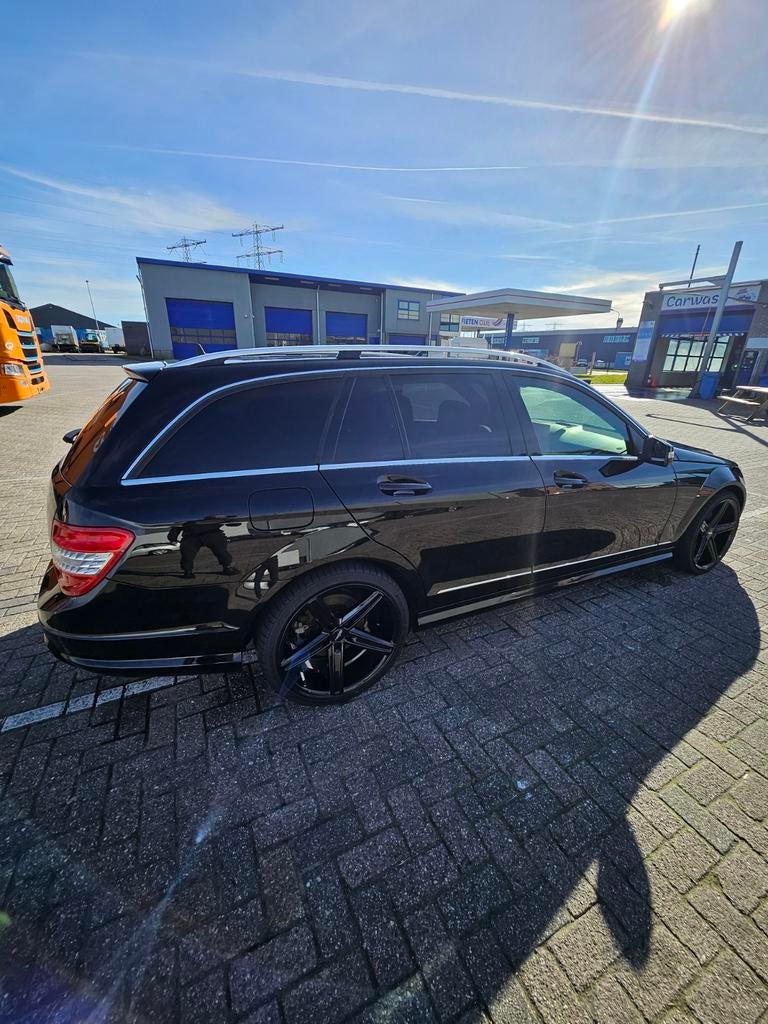 Mercedes-Benz C-Klasse 3.0 CDI C350 Estate AUT 2010 Zwart, Auto's, Mercedes-Benz, Automaat, 1800 kg, Zwart, 1650 kg