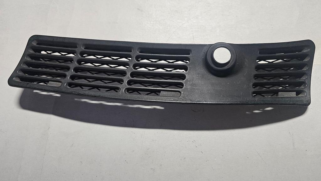 Rooster parafan links met gat BMW 3 serie E30 51131904571 19, Gebruikt, -, Ophalen of Verzenden, -