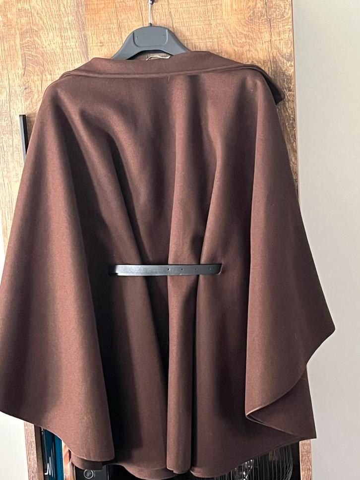 Dames Poncho Bruin Maat L - Zo Goed Als Nieuw, Kleding | Dames, Overige Dameskleding, Zo goed als nieuw, Ophalen