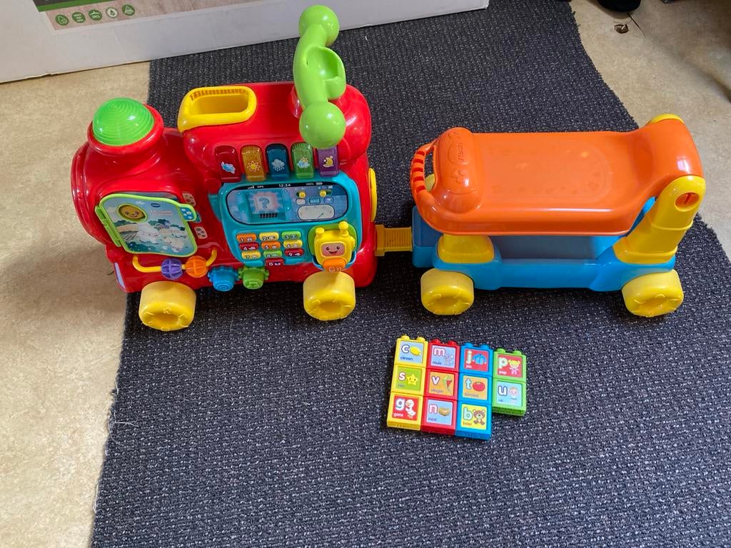 Vtech 5 in 1 Letter Locomotief, Ophalen of Verzenden, Gebruikt, 6 maanden tot 2 jaar