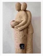 Brocante stenen beeld man vrouw kind “by Wendela” 31 cm, Ophalen of Verzenden