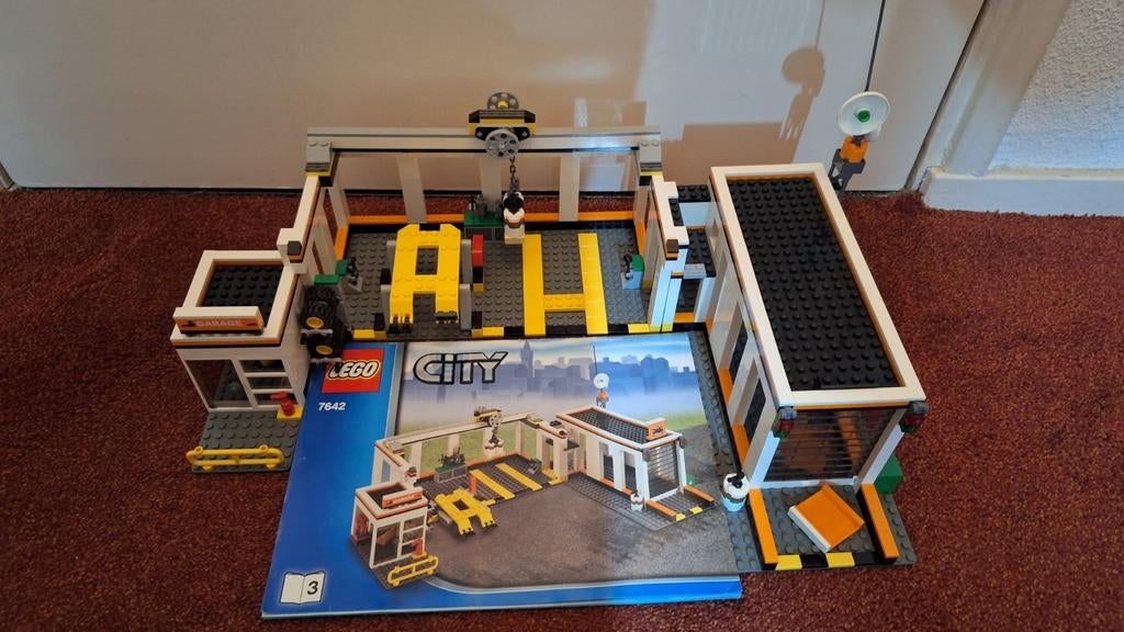 Lego garage uit de set 7642, Kinderen en Baby's, Speelgoed | Duplo en Lego, Ophalen of Verzenden, Zo goed als nieuw