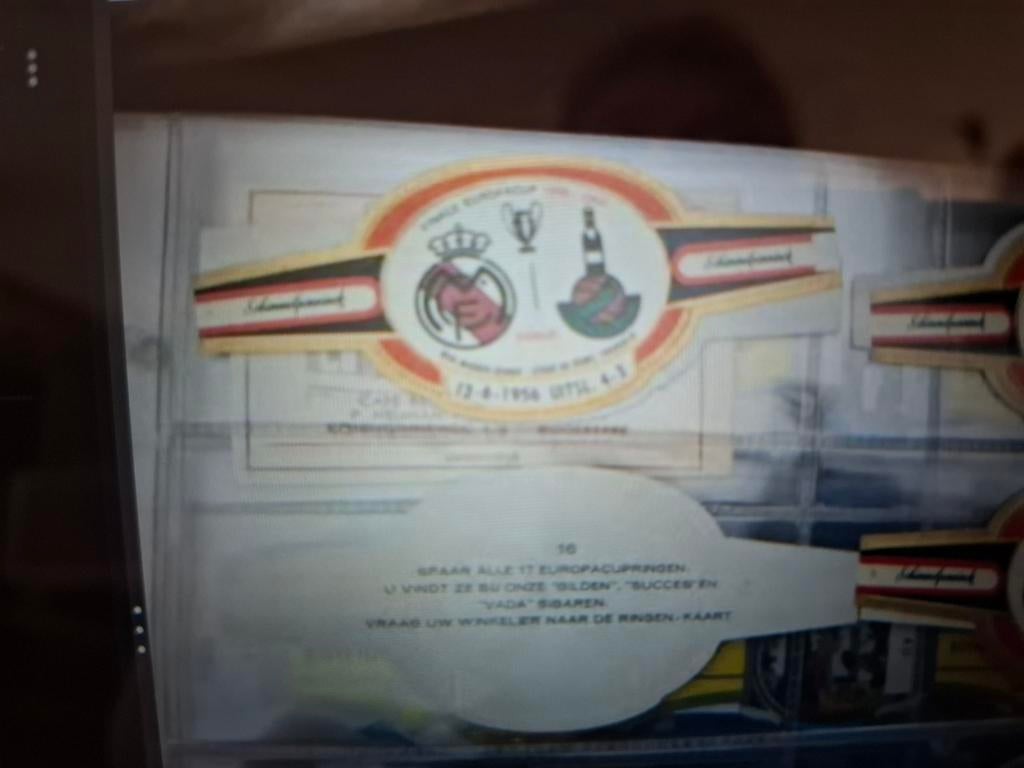 GEZOCHT, Verzamelen, Rookartikelen, Aanstekers en Luciferdoosjes, Nieuw, Sigarenbandjes, Ophalen of Verzenden