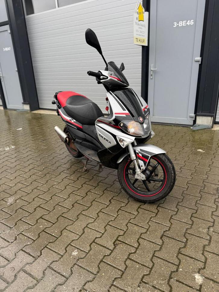 Gilera Runner 50cc snel SP 2009!, Fietsen en Brommers, Scooters | Piaggio, Zo goed als nieuw, Ophalen