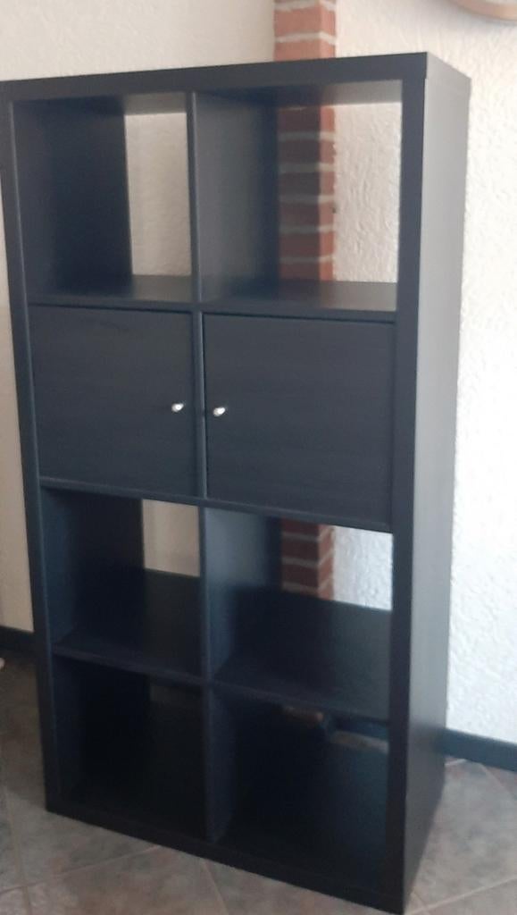 Ikea kallax Vakkenkast met 2 deurtjes, Ophalen, Zo goed als nieuw
