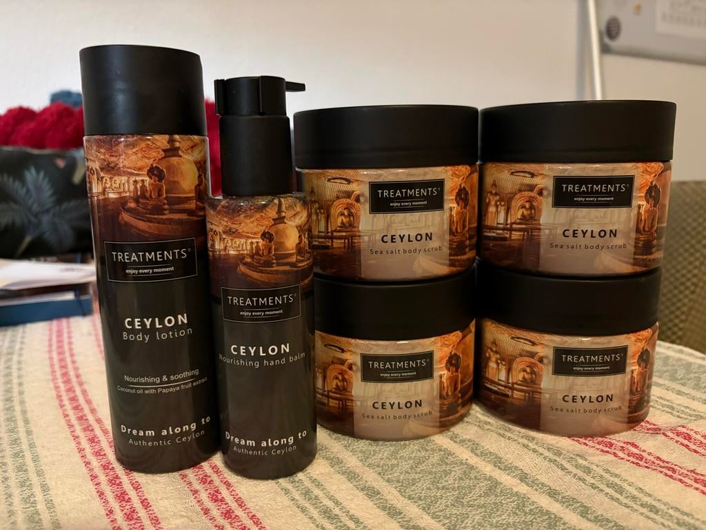 Treatments Ceylon set: bodylotion, handbalsem, bodyscrub, Sieraden, Tassen en Uiterlijk, Uiterlijk | Lichaamsverzorging, Ophalen of Verzenden
