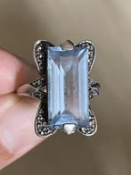Uniek zilveren art-decoring met een aquamarijn, Ophalen of Verzenden, Zo goed als nieuw, 17 tot 18, Dame