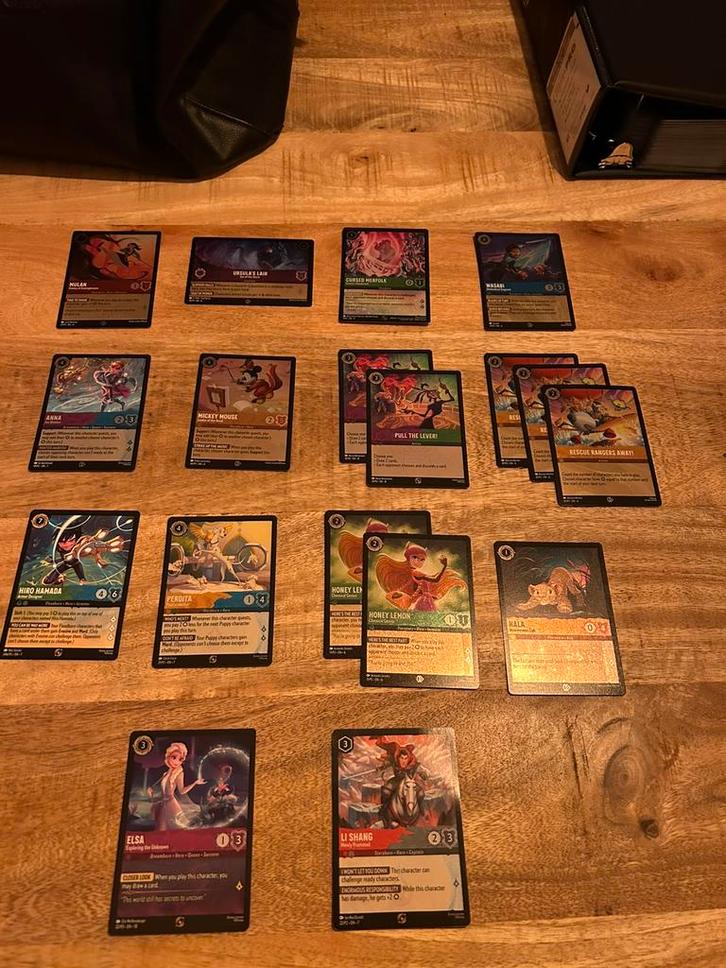 Lorcana promos, pins en lorecounters, Verzamelen, Disney, Zo goed als nieuw, Ophalen of Verzenden