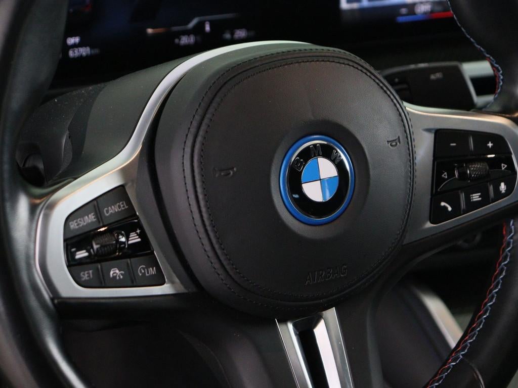 BMW i4 M50 High Executive 84 kWh M-Performance (bj 2023), Auto's, BMW, Gebruikt, 520 km, Zwart, 2190 kg
