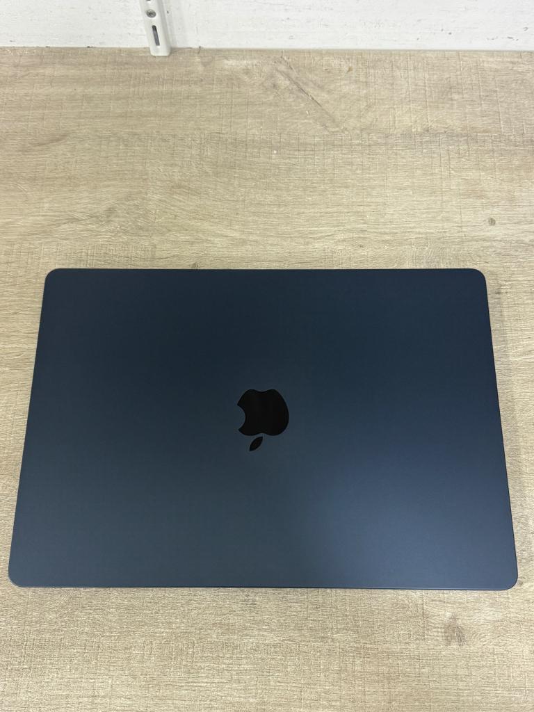 Macbook Air 15" 2023 M2 8GB+512GB MIDNIGHT BLUE GARANTIE A, Computers en Software, Apple Macbooks, Gebruikt, 8 GB, 512 GB, 1 Apple Park Way in Cupertino