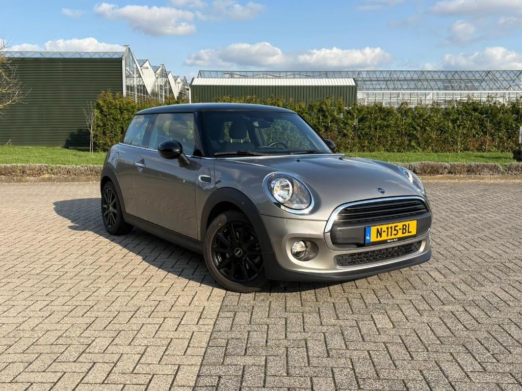 Zeer nette Mini One Salt (f56) 1.5 | 2018 | Melting silver, Auto's, Mini, Voorwielaandrijving, 74 pk, Euro 6, 4 stoelen