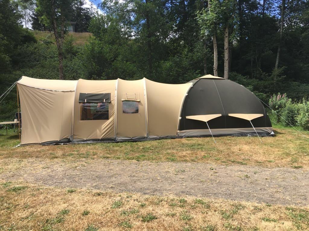 Grote en zeer complete Karsten tent incl toebehoren., Caravans en Kamperen, Tenten, Ophalen