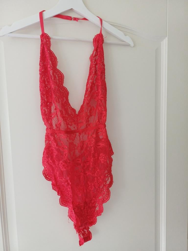 Rood Kanten Body met Diepe V-hals, Onbekend, Ophalen of Verzenden, Rood, Body of Korset