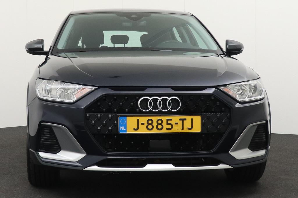 Audi A1 citycarver 116 PK Aut. TFSI S-line/Sportstoelen Adap, Auto's, Audi, Stof, Blauw, 116 pk, 49 €/maand