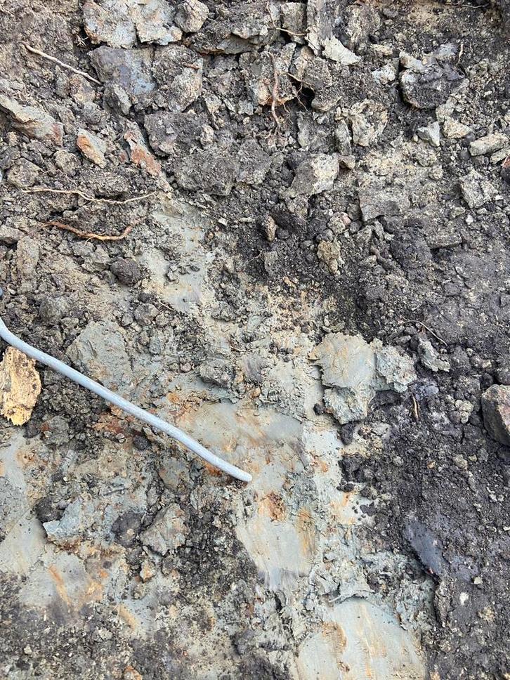 Gratis zeer vruchtbare kleiaarde, gemengd compost& tuinaarde, Tuin en Terras, Aarde en Mest, Tuinaarde, Ophalen