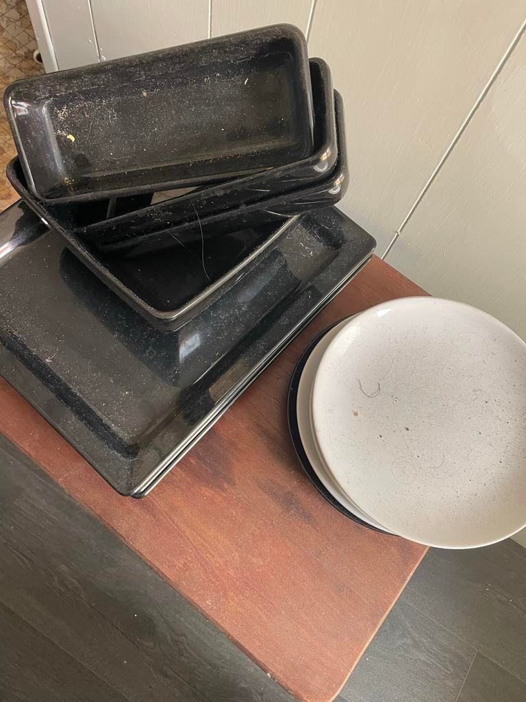 Servies: schalen en borden, Huis en Inrichting, Ophalen, Gebruikt, Keramiek, Effen