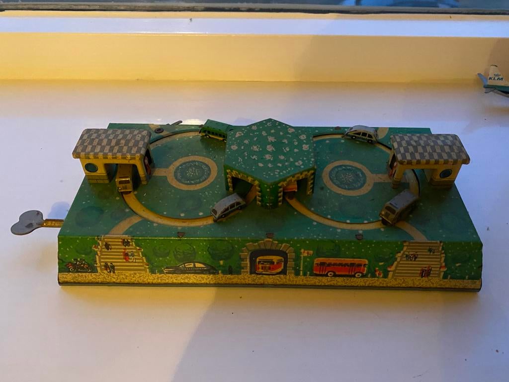 Vintage busstation Made in USSR, Ophalen, Gebruikt, Jongen of Meisje