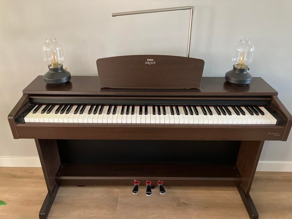 Yamaha Arius elektrische digitale piano - heel mooi, Ophalen, Gebruikt, Bruin, Digitaal