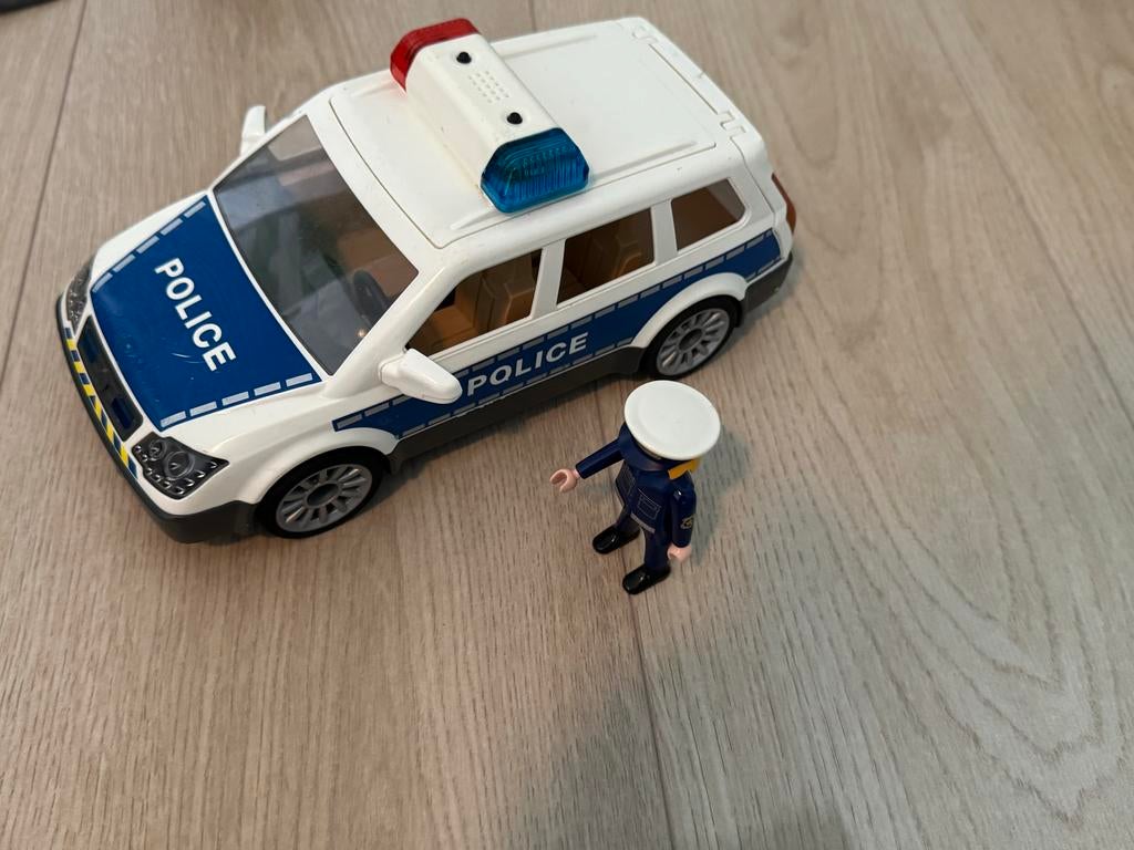Playmobil Politieauto met agent, Ophalen of Verzenden, Gebruikt, Complete set