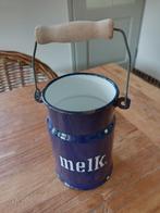 blauwe emaille melkkan met hengsel en opschrift, Antiek en Kunst, Antiek | Emaille, Ophalen of Verzenden