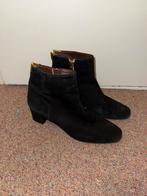 Zwarte suède laarsjes met hak en gouden detail van Evaluna, Evaluna, Verzenden, Zwart, Lage of Enkellaarzen