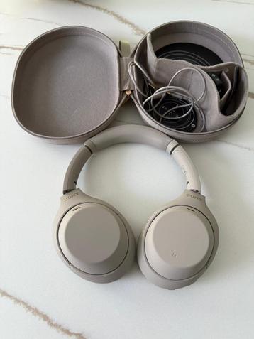Sony WH-1000XM4 Zilver noise canceling bluetooth koptelefoon beschikbaar voor biedingen