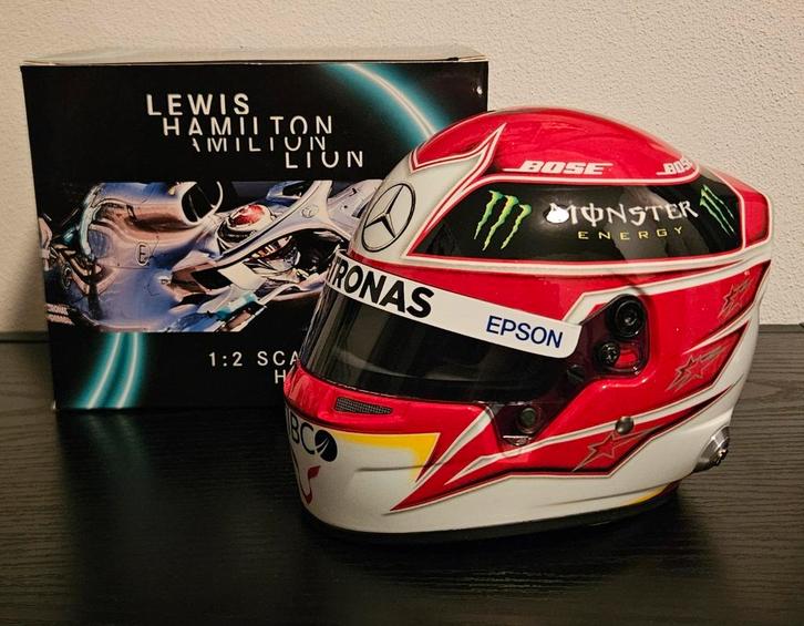 F1 Lewis Hamilton 2019 helm schaal 1/2, Verzamelen, Automerken, Motoren en Formule 1, Zo goed als nieuw, Formule 1, Ophalen of Verzenden