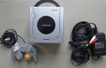 Gamecube Silver + originele Silver controller + kabels  beschikbaar voor biedingen