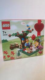 Lego 40236, Kinderen en Baby's, Speelgoed | Duplo en Lego, Nieuw, Complete set, Ophalen of Verzenden, Lego