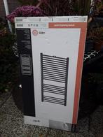 Mooie zwarte handdoek radiator nieuw in doos, Doe-het-zelf en Verbouw, Verwarming en Radiatoren, Ophalen, Radiator, Nieuw, Minder dan 60 cm