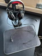 Gaming set muismat met licht koptelefoon en houder, Ophalen, Zo goed als nieuw