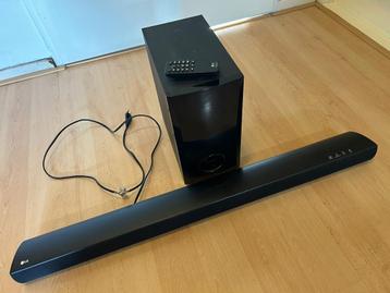 LG SH2 Soundbar 2.1 | 100W Vermogen beschikbaar voor biedingen