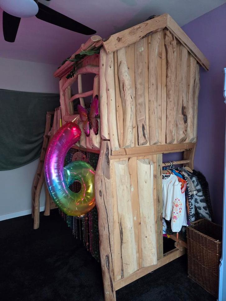 Boomhutbed - hoogte 2.22totaal.slaaphoogte1.16  breedte, Kinderen en Baby's, Kinderkamer | Bedden, Zo goed als nieuw, 180 cm of meer