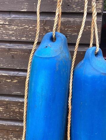 Stootwillen 2 sruk beschikbaar voor biedingen